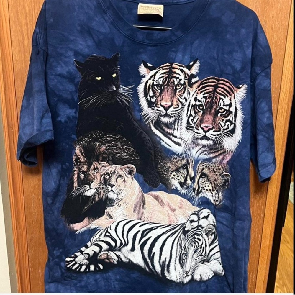 2000’s The Mountain tie-dye animal tshirt